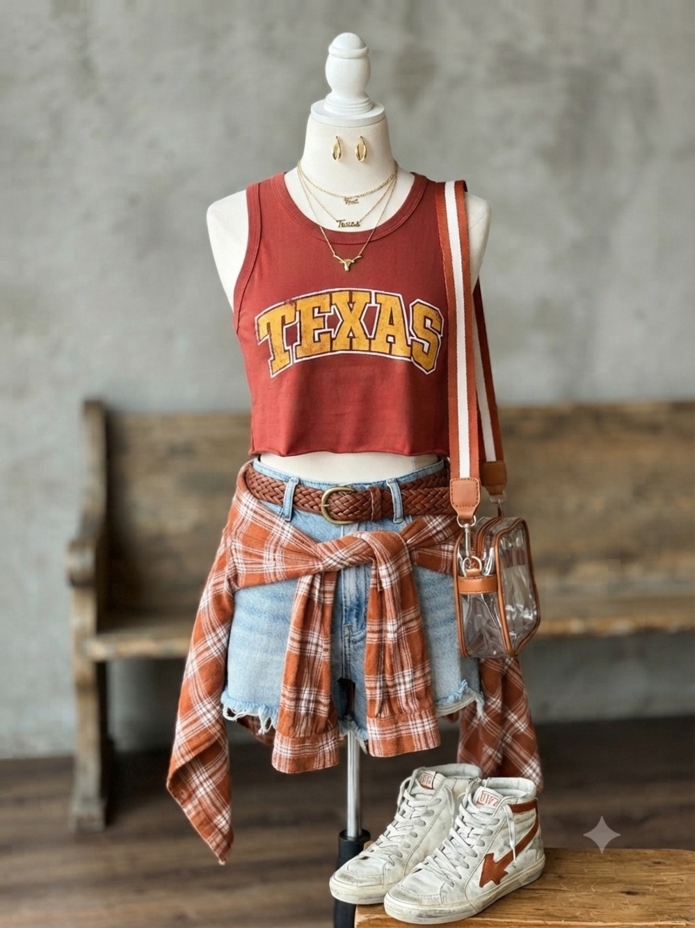 Full Tilt Texas Collegiate Graphic Crop Brick Red V-Neck Tank Top Small